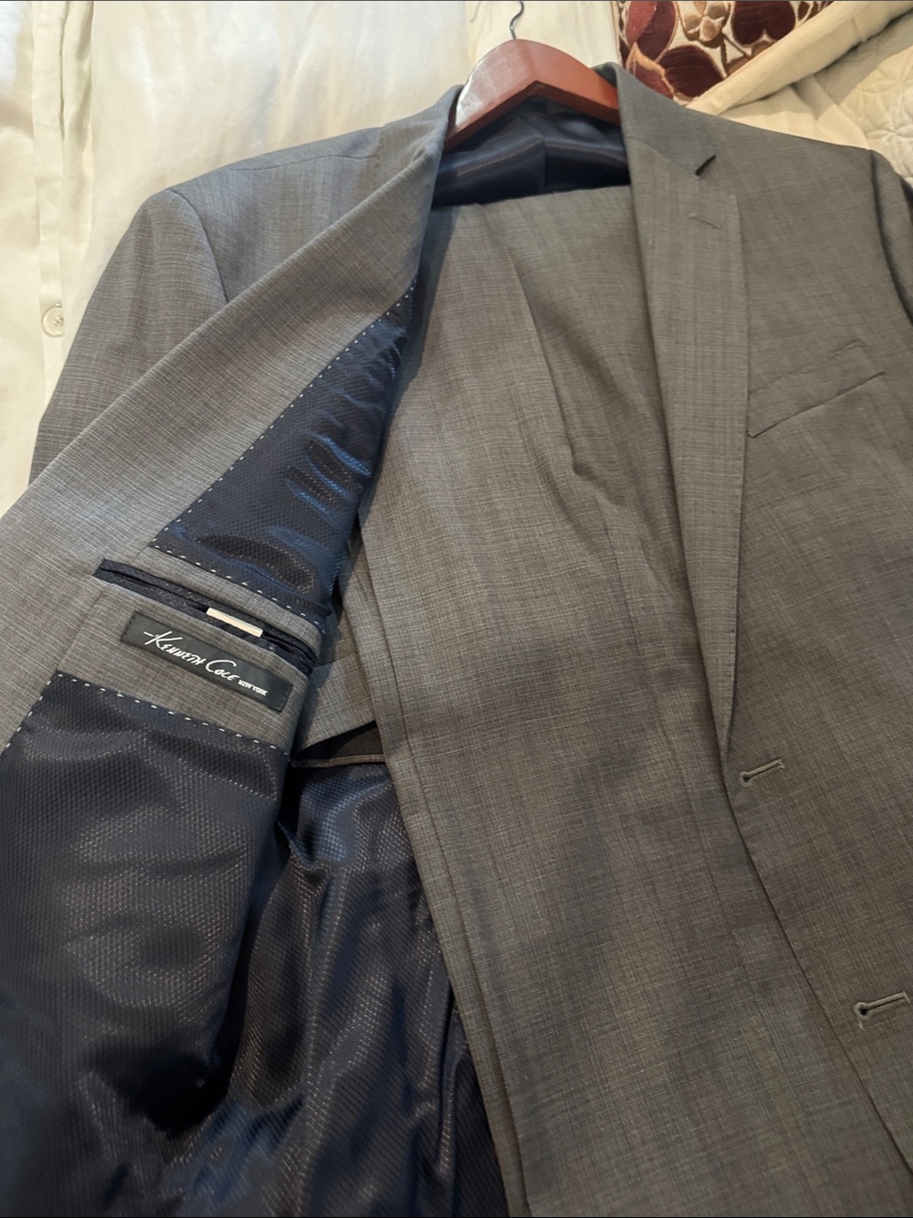Kenneth Cole Men's Light Gray Two-Button Suit Jacket and pants